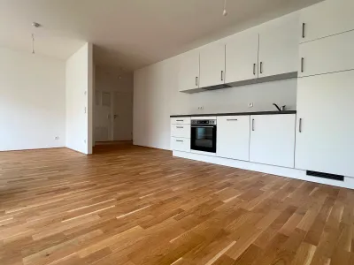 Urbaner Wohnhit: Hochwertige Neubauwohnung mit neuer Küche & Loggia ab sofort – Bild 2