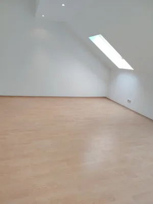 2-Zimmer-Immobilie kaufen in Wiener Neustadt – 57,3 m², € 110.000 – Bild 2 von 8