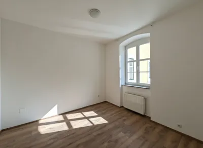 4-Zimmer-Gewerbeimmobilie mieten in Linz – 99 m², € 1.398 – Bild 8 von 9
