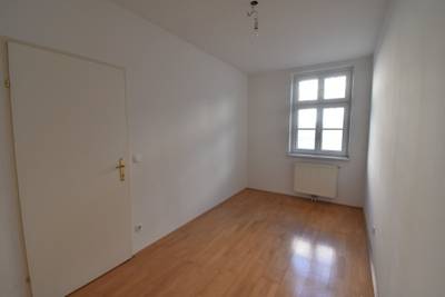 Kompakte 2- Zimmer Altbauwohnung | befristet | ab sofort – Bild 3