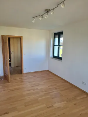 3-Zimmer-Wohnung mieten in Braunau am Inn – 82 m², € 1.140 – Bild 9 von 11