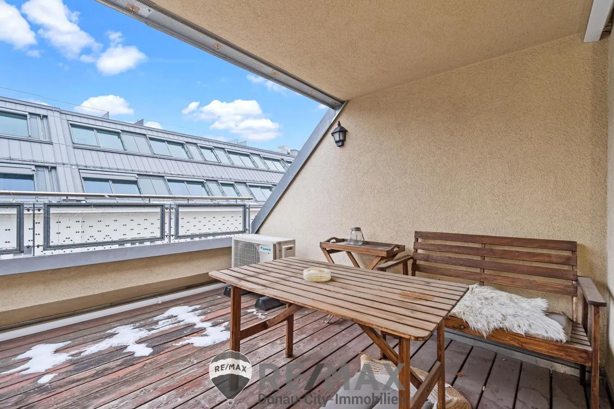 "TOP LAGE-Dachgeschoss--Loggia -Wollzeile-Warmwasser und Heizung" - Ansicht 3