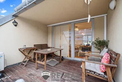 "TOP LAGE-Dachgeschoss--Loggia -Wollzeile-Warmwasser und Heizung" – Bild 2
