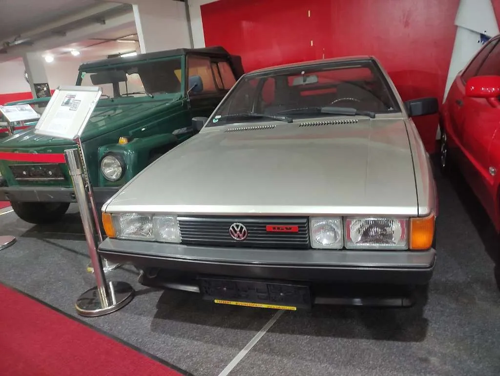 Volkswagen Scirocco 1986 photo 2
