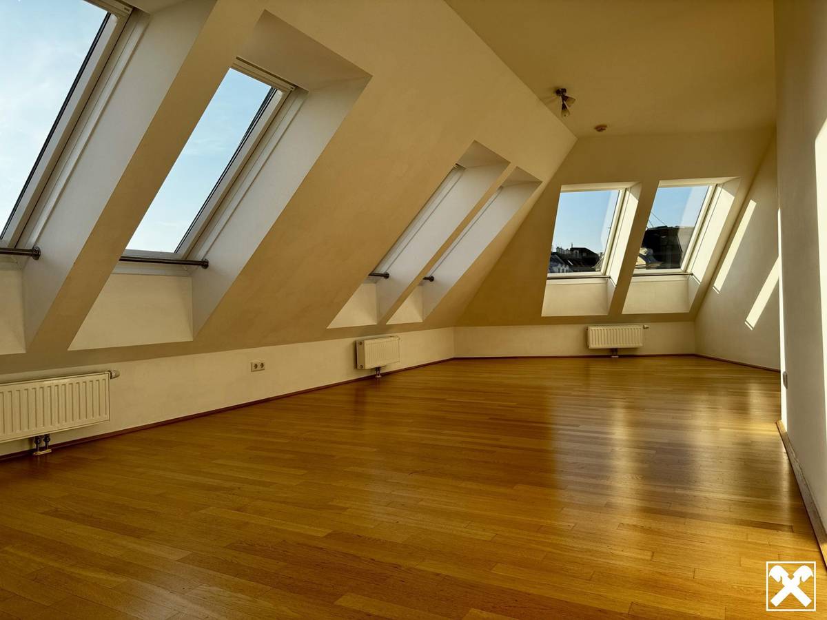 Top Preis! Klimatisierte DG Wohnung - Ansicht 3