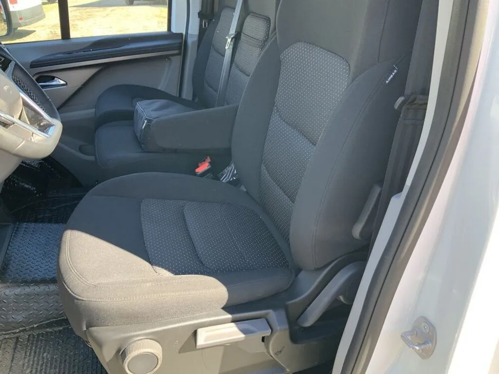 Maxus eDELIVER 7 L2 88 kWh 3,5t Netto: € 32.000,- Transporter / Kastenwagen – Bild 16