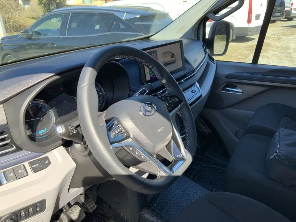 Maxus eDELIVER 7 L2 88 kWh 3,5t Netto: € 32.000,- Transporter / Kastenwagen – Bild 13