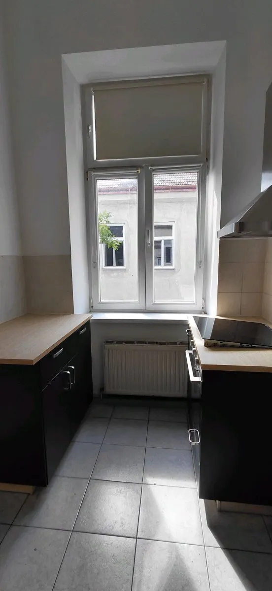 Altbauwohnung saniert mit Balkon - Widok 2