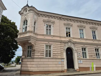 Immobilie kaufen in Perg – 794 m², € 1.180.000 – Bild 1 von 29