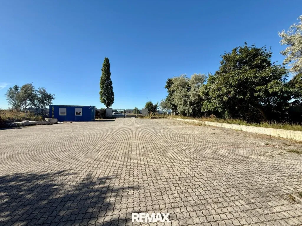 Ideale Gewerbeliegenschaft für Logistik & Produktion - mit Büro und Wohnung - Ansicht 2