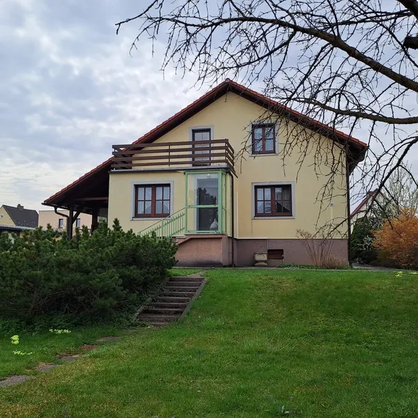 Gepflegtes Einfamilienhaus in ruhiger Siedlungslage - View 2