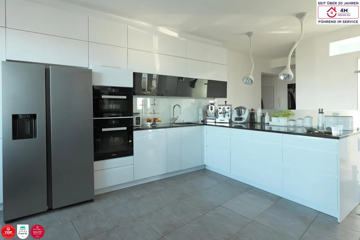 NEUER PREIS! Repräsentative großzügige Wohnung /Fernsicht / über 200 m² / Loggien auf zwei Etagen - Ansicht 3