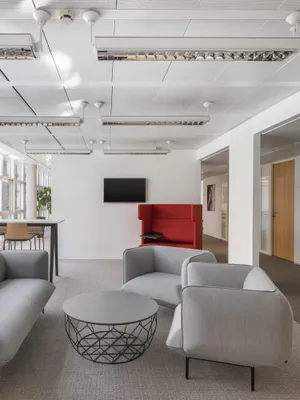 Gewerbeimmobilie mieten in Wien – 1 796 m² – Bild 2 von 9