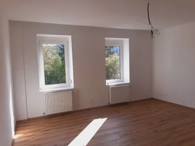 2-Zimmer-Wohnung mieten in Neunkirchen – 68 m², € 526 – Bild 2 von 12