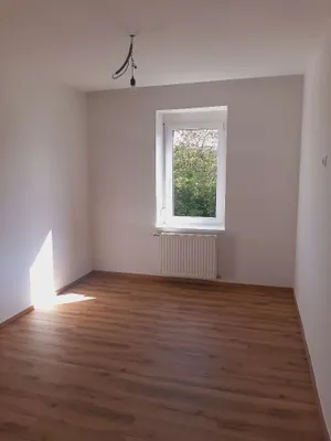 2-Zimmer-Wohnung mieten in Neunkirchen – 68 m², € 526 – Bild 4 von 12