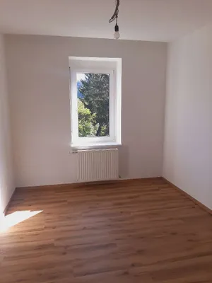 2-Zimmer-Wohnung mieten in Neunkirchen – 68 m², € 526 – Bild 3 von 12