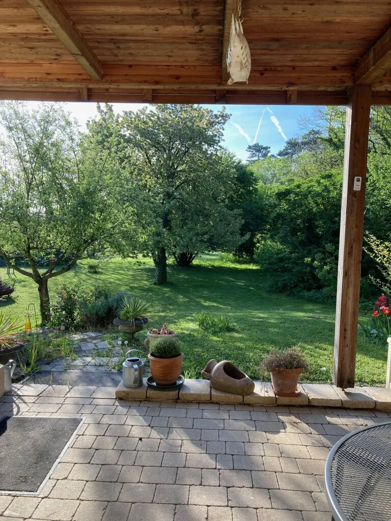 Landhaus in Ruhelage mit Gartenpark und Schwimmteich - Widok 3