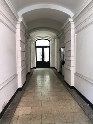 Sanierte 3-Zimmer Altbauwohnung Nähe Karmelitermarkt – Bild 2