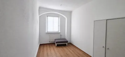 7-Zimmer-Wohnung mieten in Eferding – 147 m², € 1.490 – Bild 7 von 11