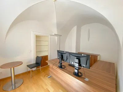 8-Zimmer-Gewerbeimmobilie mieten in Salzburg Stadt – 258 m², € 4.966 – Bild 4 von 13