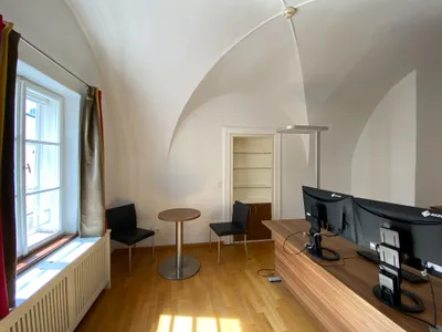 8-Zimmer-Gewerbeimmobilie mieten in Salzburg Stadt – 258 m², € 4.966 – Bild 5 von 13