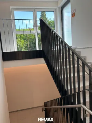 12-Zimmer-Gewerbeimmobilie kaufen in Linz – 420,55 m² – Bild 10 von 13