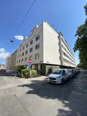 Helle 2-Zi-Wohnung mit Balkon, Einbauküche & Aufzug in 1150 Wien - Miete 1.107,90 EUR WARM...