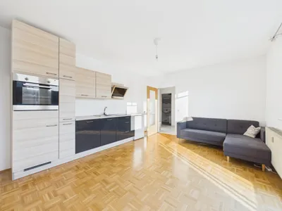 2-Zimmer-Wohnung mieten in Linz – 42 m², € 719 – Bild 4 von 10