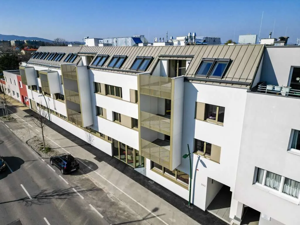 Dachgeschoss-Traum mit Parkblick: 4-Zimmer-Genossenschaftswohnung, westseitig und 2 Bäder! 29/2/14 - Ansicht 2