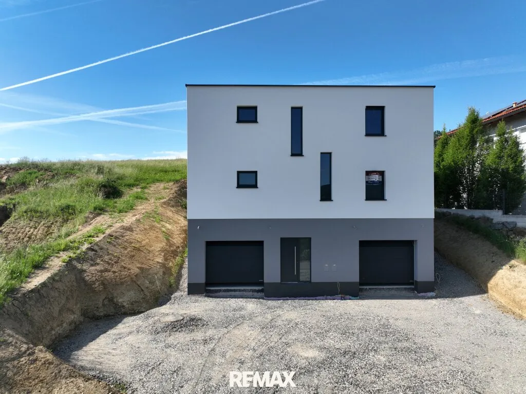 Moderner Neubau - Belagsfertig mit großzügigem Grundstück in St. Leonhard - Ansicht 3