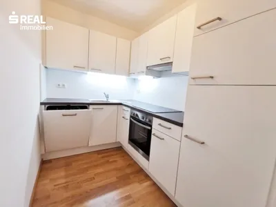 Hofseite Balkonwohnung in der Nußdorfer Straße – Bild 3