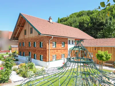9-Zimmer-Haus kaufen in Vöcklabruck – 241,7 m², € 1.350.000 – Bild 7 von 9