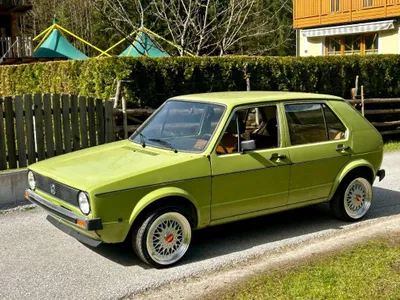 VW Golf L Erstlack Manilagrün..