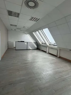 2-Zimmer-Gewerbeimmobilie mieten in Linz – 67 m², € 678 – Bild 3 von 6
