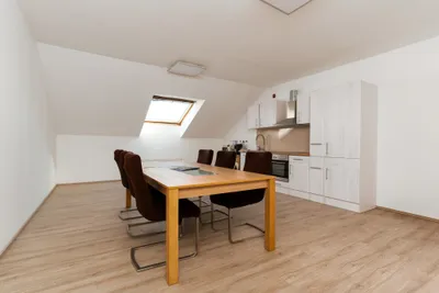 Gewerbeimmobilie kaufen in Bruck an der Leitha – 837 m², € 549.000 – Bild 17 von 21