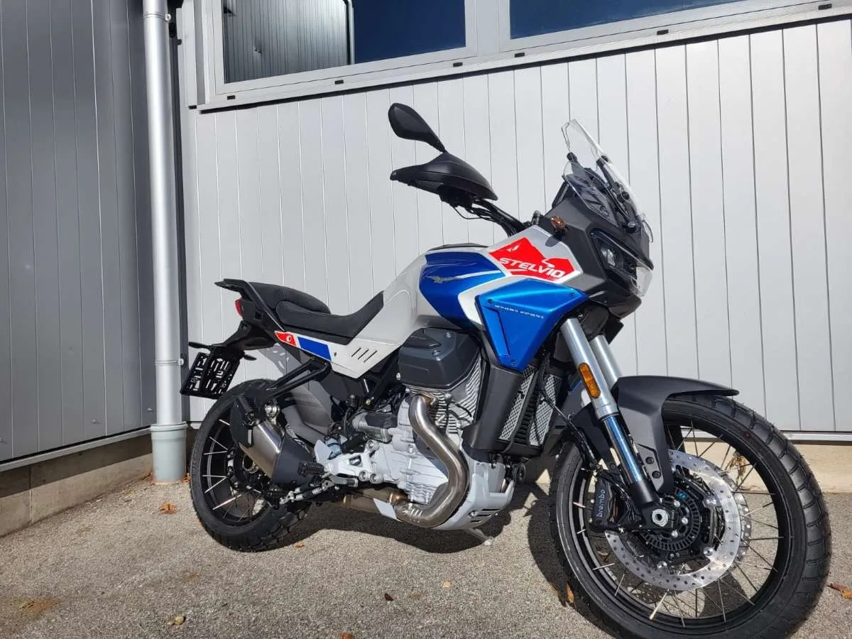 Moto Guzzi Stelvio