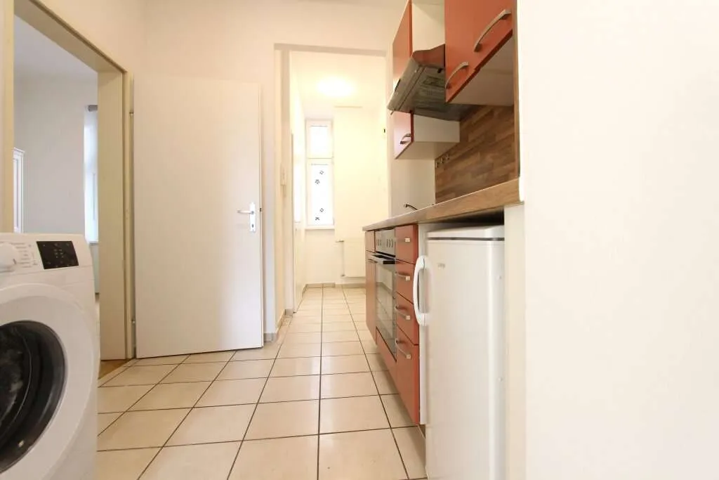 Schön möblierte, charmante 2-Zimmer-Wohnung! Kurzzeitvermietung! – pohled 3