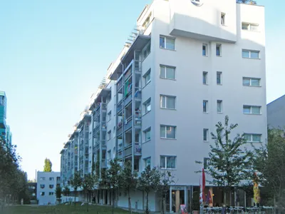 Moderne Wohnung mit kleiner Loggia