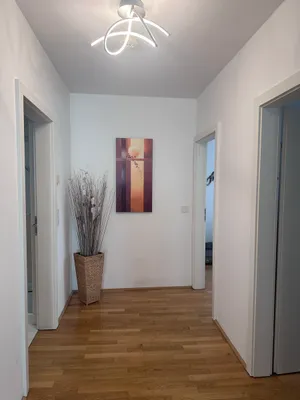 4-Zimmer-Wohnung mieten in Baden – 112 m², € 1.720 – Bild 3 von 12