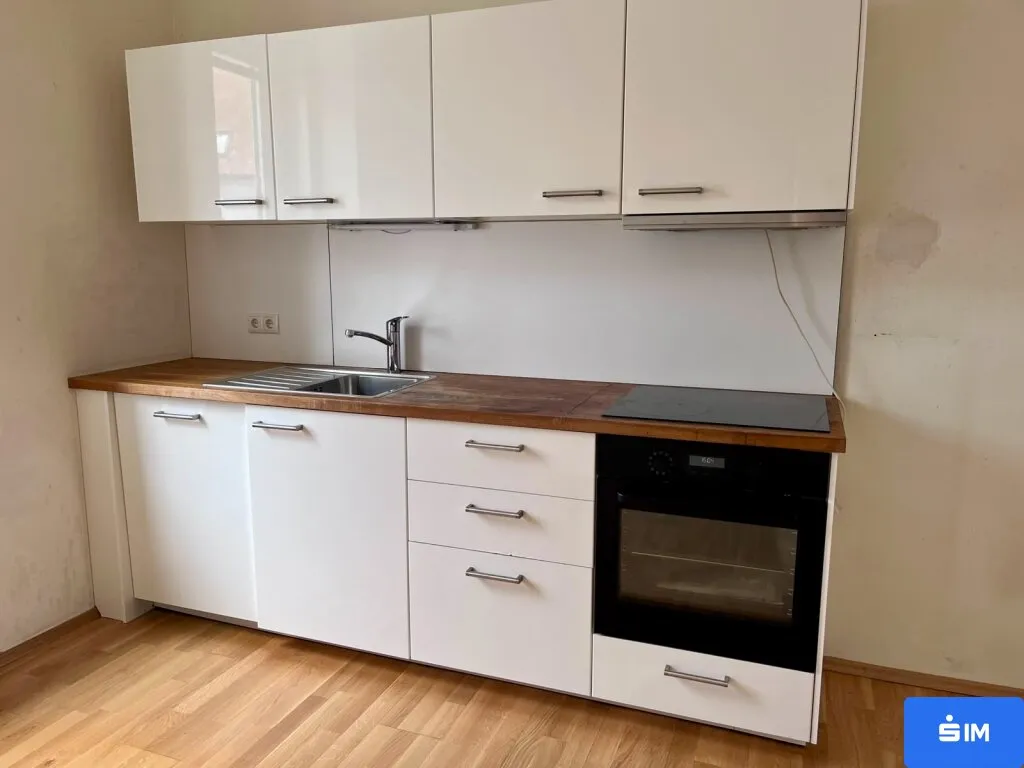 3-Zimmer-Wohnung mit Stellplatz und Top-Anbindung - Ansicht 2