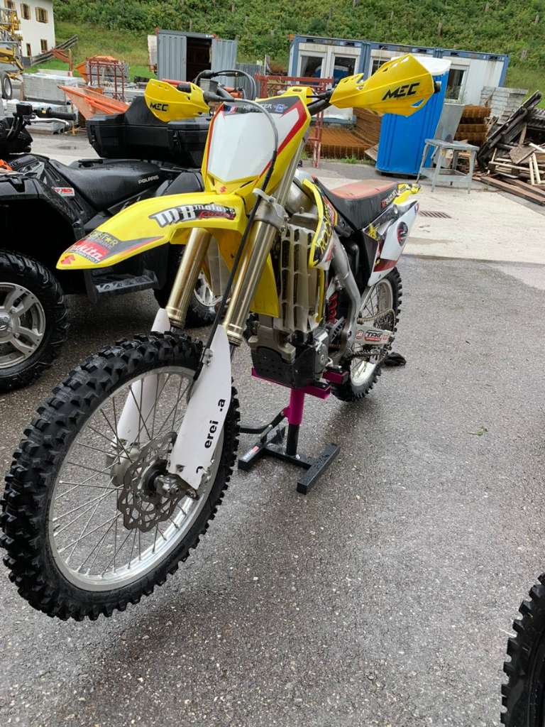 Suzuki RM Motocross