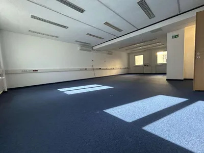 Gewerbeimmobilie mieten in Wien – 370 m², € 11 – Bild 4 von 5