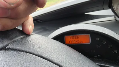 Peugeot 607