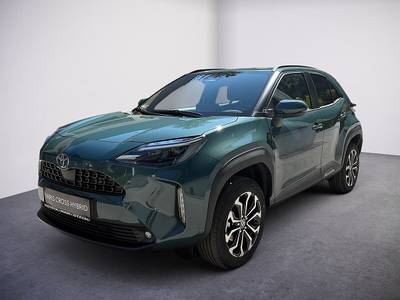 Toyota Yaris Cross 1,5 VVT-i Hybrid Active Drive AWD-i...