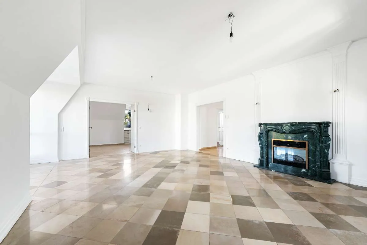 Elegante Dachgeschoßwohnung in Toplage - Privatverkauf, bitte keine Makler - Ansicht 3