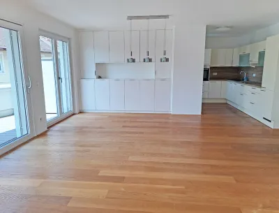 3-Zimmer-Wohnung mieten in Salzburg Stadt – 90 m², € 2.394 – Bild 1 von 6