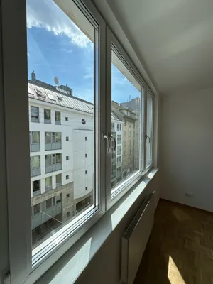 GENERAL SANIERTE 2 ZIMMER WOHNUNG – Bild 3