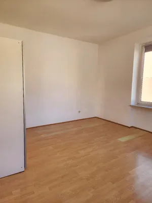 1-Zimmer-Wohnung mieten in Linz – 35 m², € 590 – Bild 5 von 8