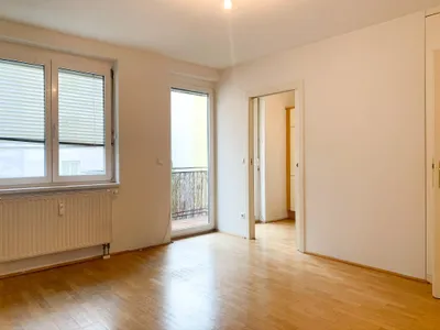 Helle 2-Zimmer Balkonwohnung Nähe Kongressbad! ab Mitte Oktober!