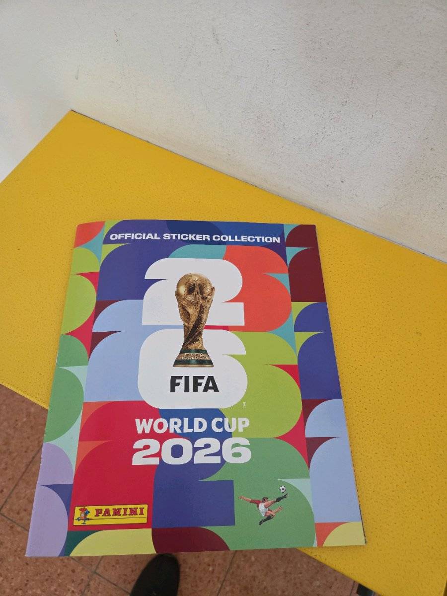 Panini sticker album, € 5,- (1100 Wien) - willhaben